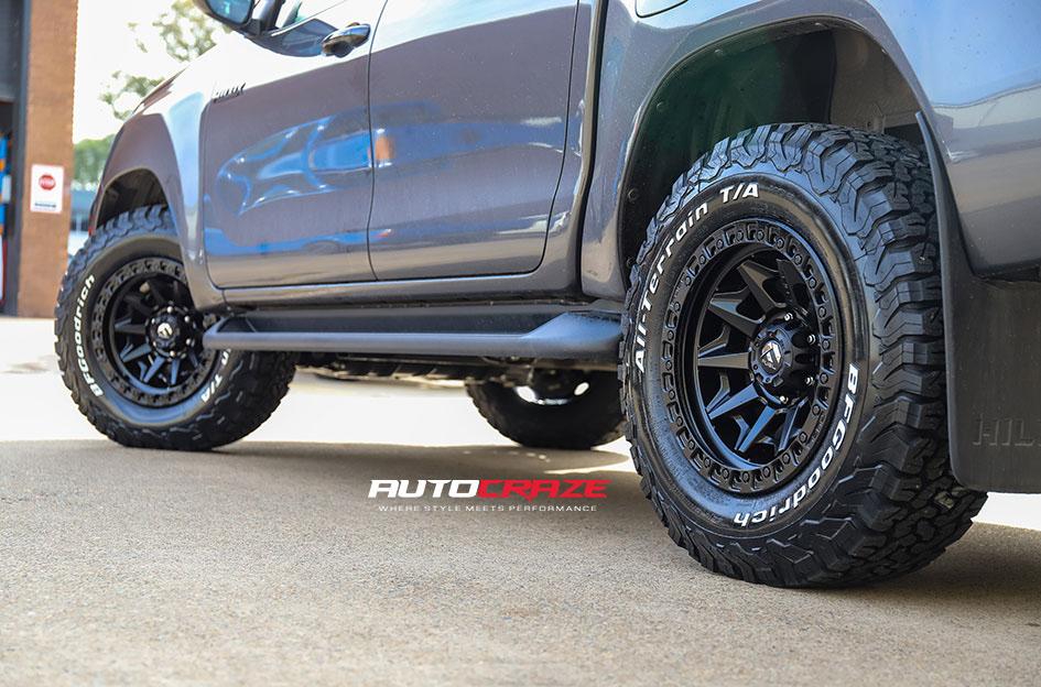 TOYOTA HILUX N80 4WD COVERT MATTE BLACK
